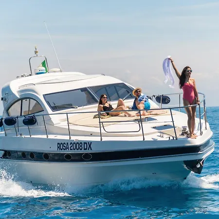 بوتيل Royalton Charter