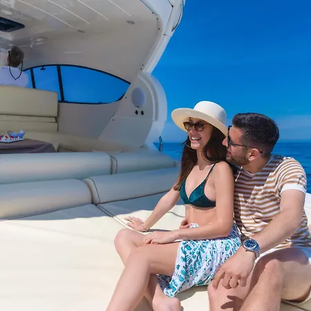 بوتيل Royalton Charter *