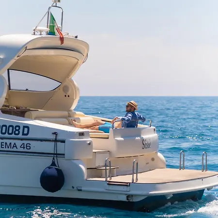 Royalton Charter بوتيل *