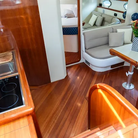 Royalton Charter بوتيل سورينتو